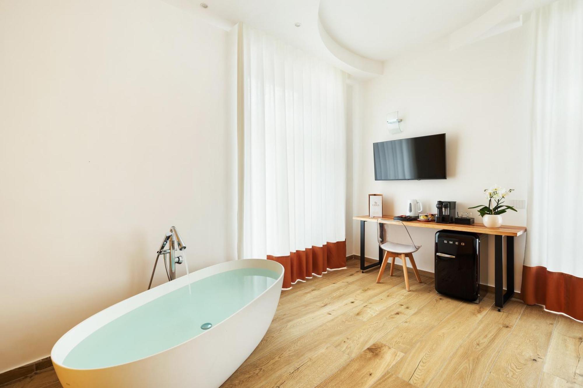 Yourhome - Lidia Rooms & Suites Сорренто Экстерьер фото