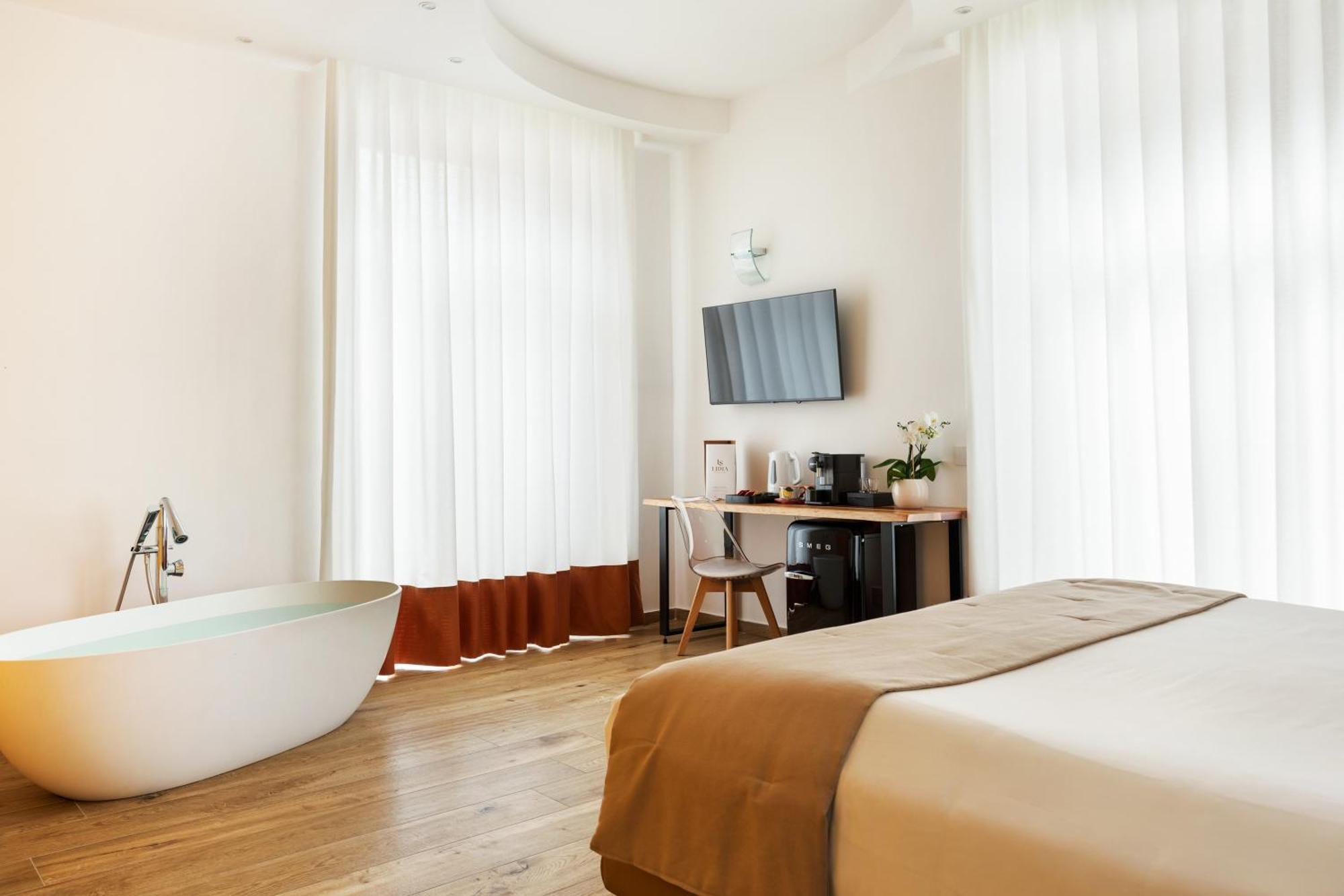 Yourhome - Lidia Rooms & Suites Сорренто Экстерьер фото